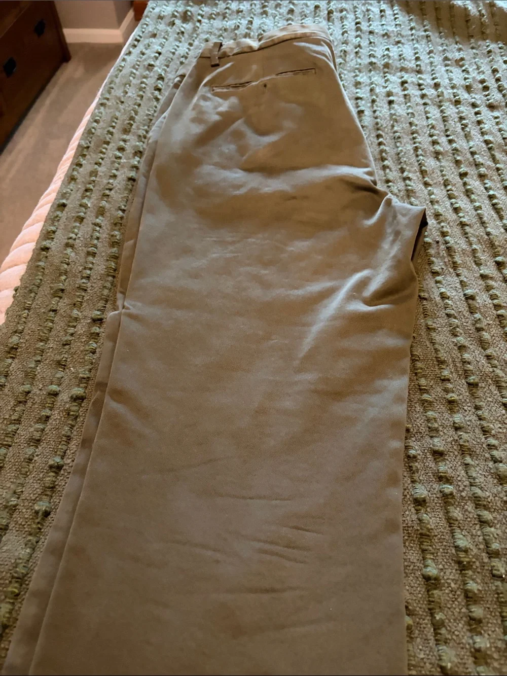 Men’s Olive Green Chino Pants